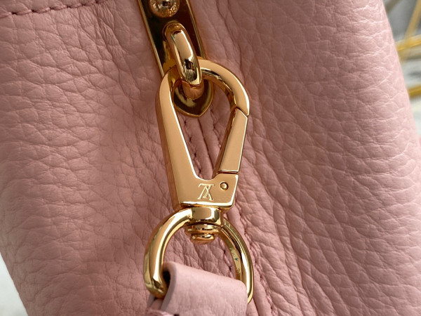 l**is V*t*n capucines mini