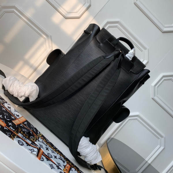 l**is V*t*n christopher pm