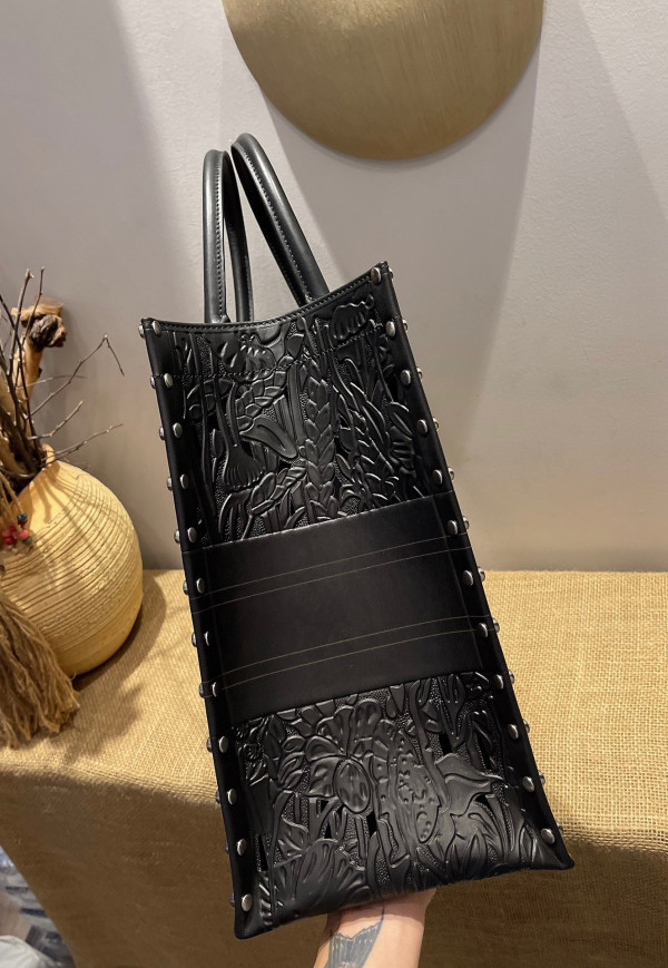 D*or D*oramour D*or book tote