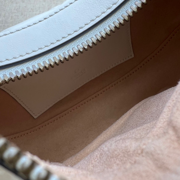 G*u*i gg marmont half-moon-shaped mini bag