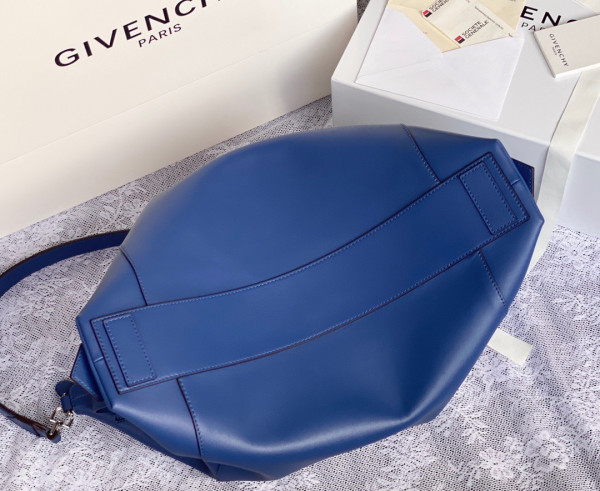 GIVENCHY ANTIGONA SOFT
