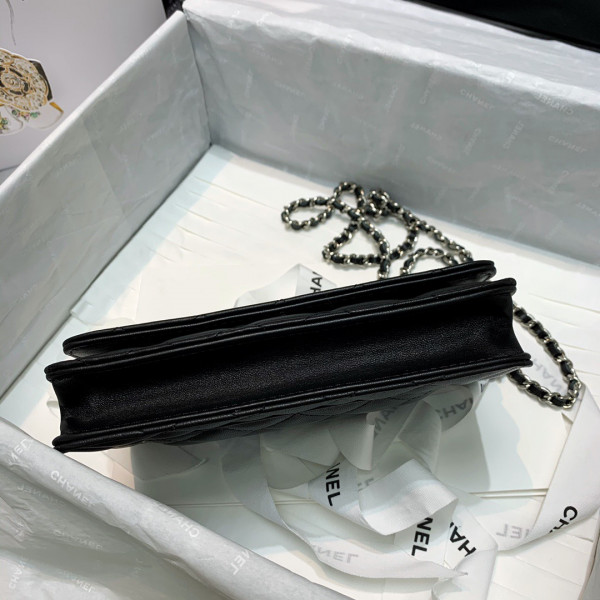 CL CHAIN WALLET LAMBSKIN NEW EDITION