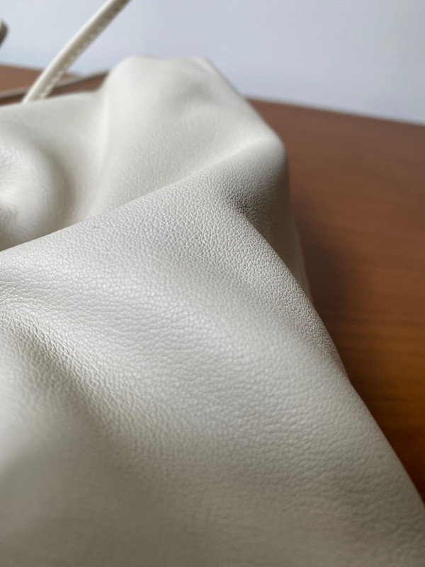 Bo*te*ga ve*ne*ta mini pouch