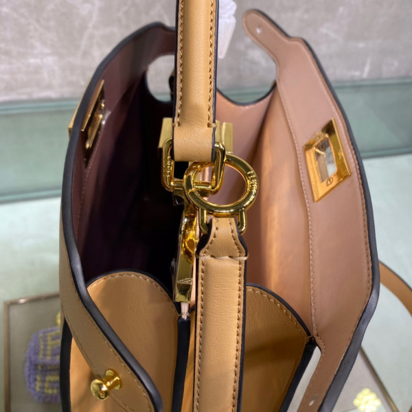 F**di peekaboo iseeu small-27x21x11cm