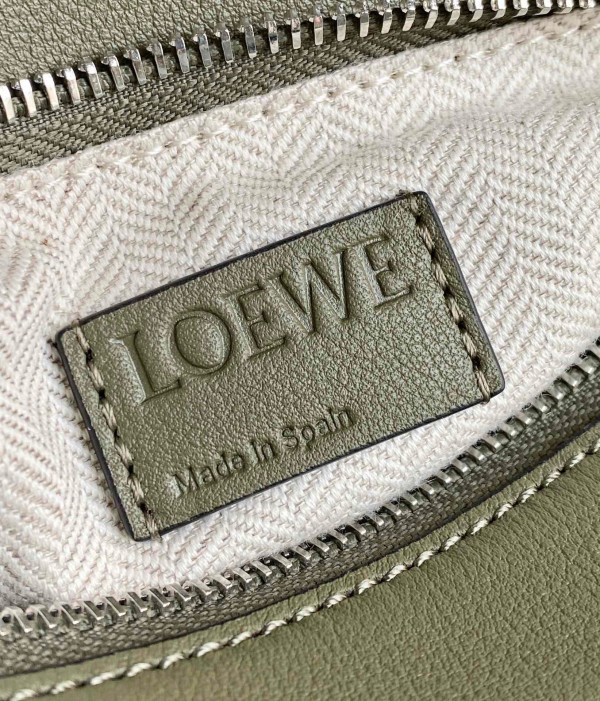 LOEWE Small Puzzle Bumbag-24*16*10.5cm