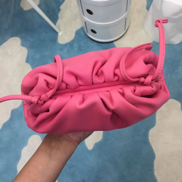 Bo*te*ga ve*ne*ta mini pouch