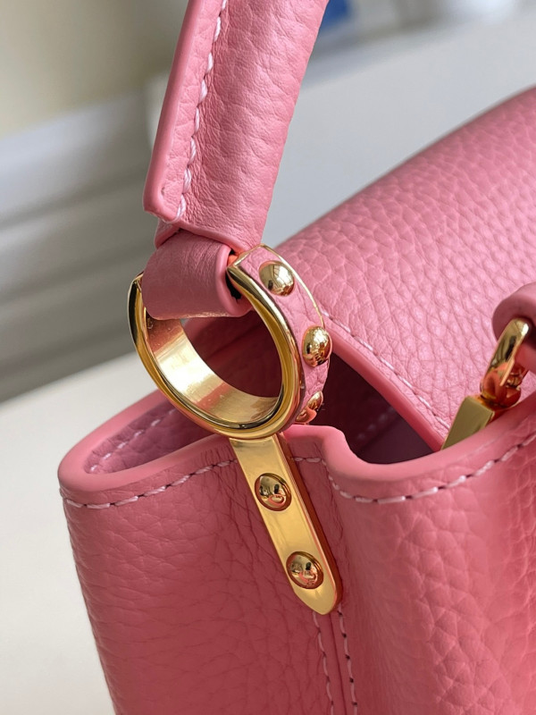 l**is V*t*n capucines mini