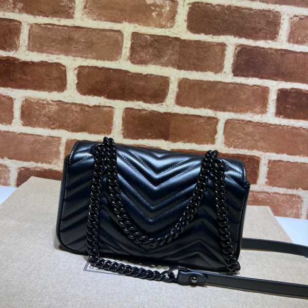 G*u*i gg marmont 22cm