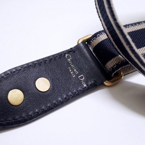 D*or adjustable shoulder strap