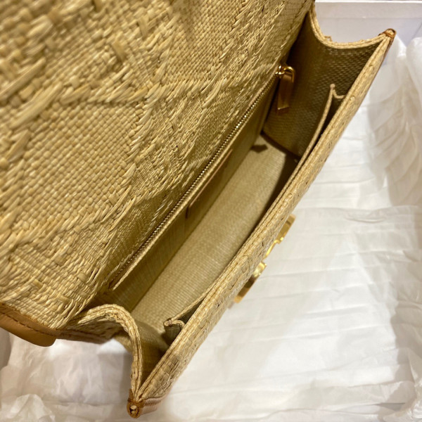 D*or 30 montaigne bag