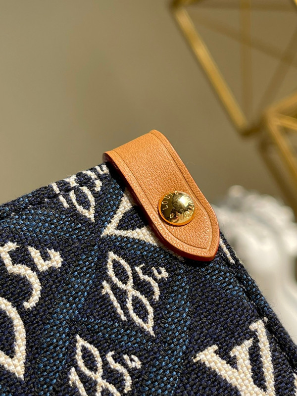 l**is V*t*n onthego mm