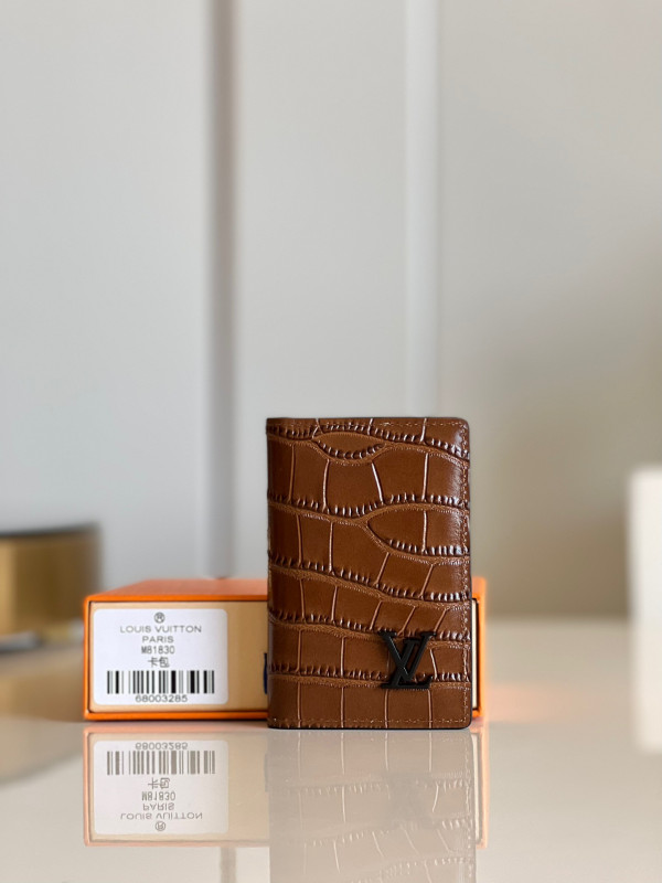 l**is V*t*n pocket organizer