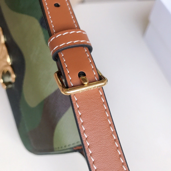 Ce**e triomphe shoulder bag