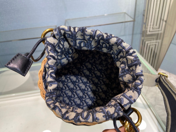 D*or wicker bucket bag