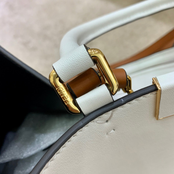 F**di peekaboo i see you