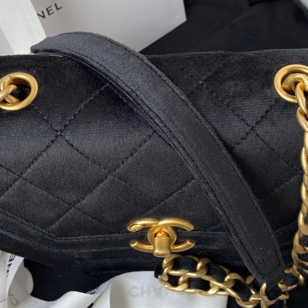 CL MINI FLAP BAG