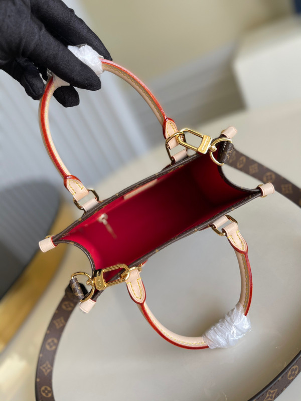 l**is V*t*n petit sac plat