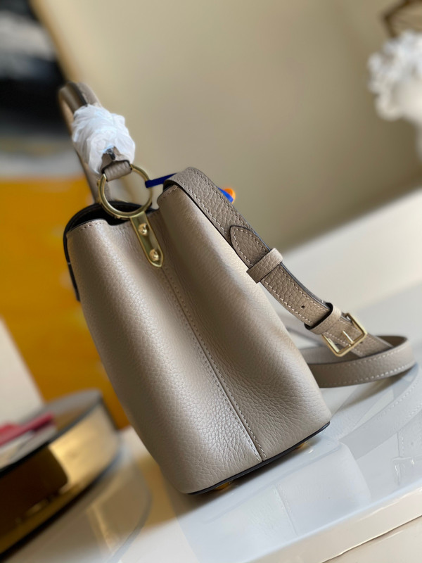 l**is V*t*n capucines mm