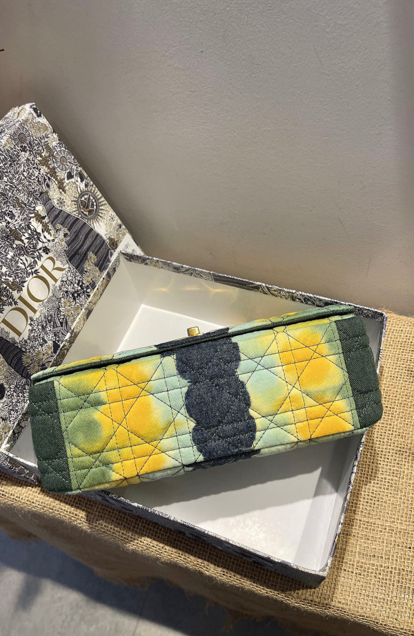 D*or medium D*or caro bag