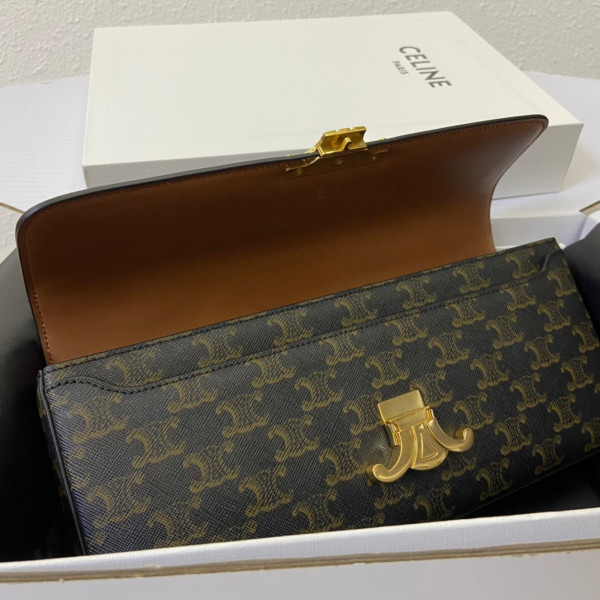 Ce**e chain bag triomphe