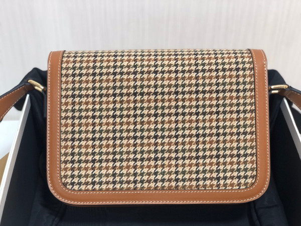 Ce**e medium triomphe bag