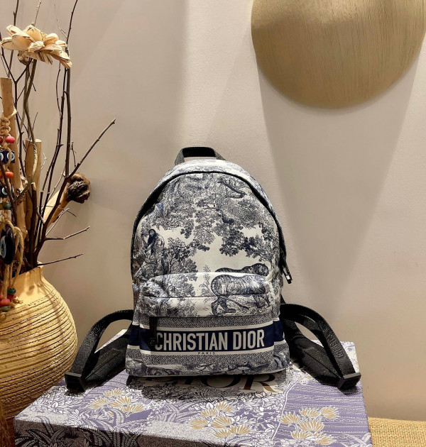 D*or D*ortravel backpack