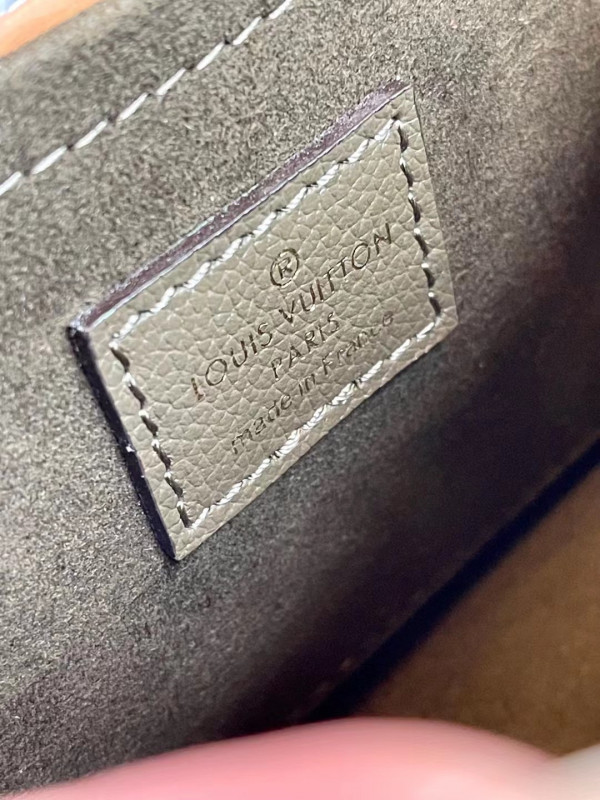 l**is V*t*n lockme tender