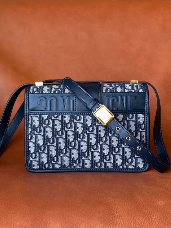 D*or oblique montaigne