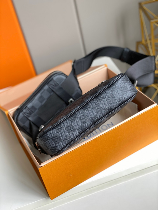 l**is V*t*n scott messenger