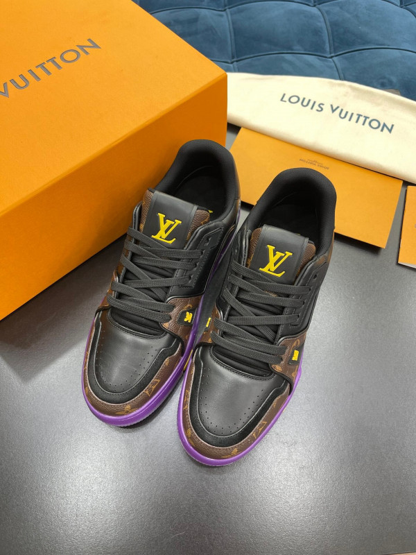 l**is V*t*n trainer sneaker