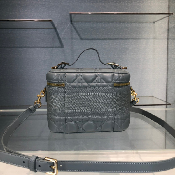 D*or small D*ortravel vanity case-18.5-13-10.5cm