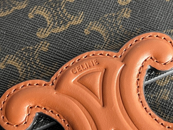 Ce**e triomphe shoulder bag