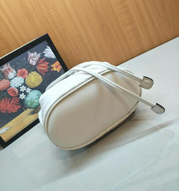 G*u*i gg marmont matelassé backpack 528129