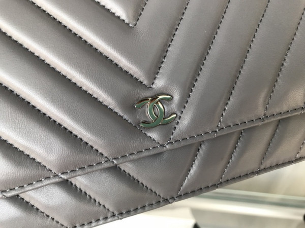 CL Flap Bag Lambskin With Gold / Silver Hardware