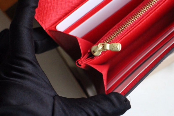 l**is V*t*n sarah wallet