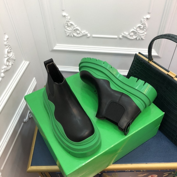 Bo*te*ga ve*ne*ta tire