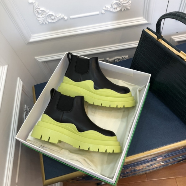 Bo*te*ga ve*ne*ta tire