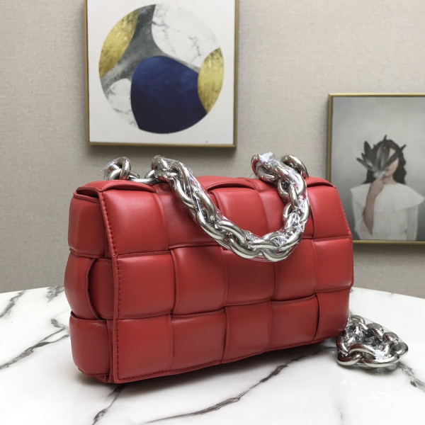 Bo*te*ga ve*ne*ta the chain cassette