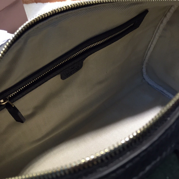 G*u*i vintage web original gg boston bag