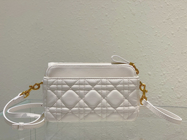 D*or caro pouch with chain