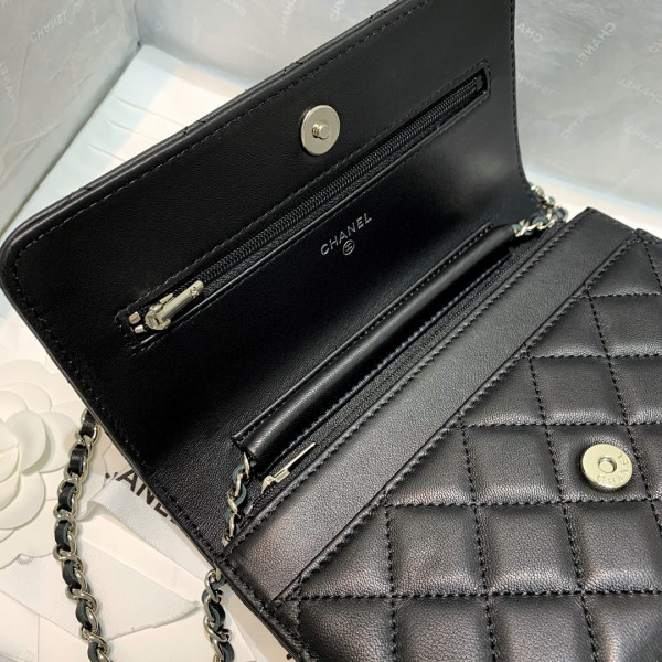 CL CHAIN WALLET LAMBSKIN NEW EDITION