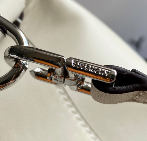 GIVENCHY ANTIGONA SOFT