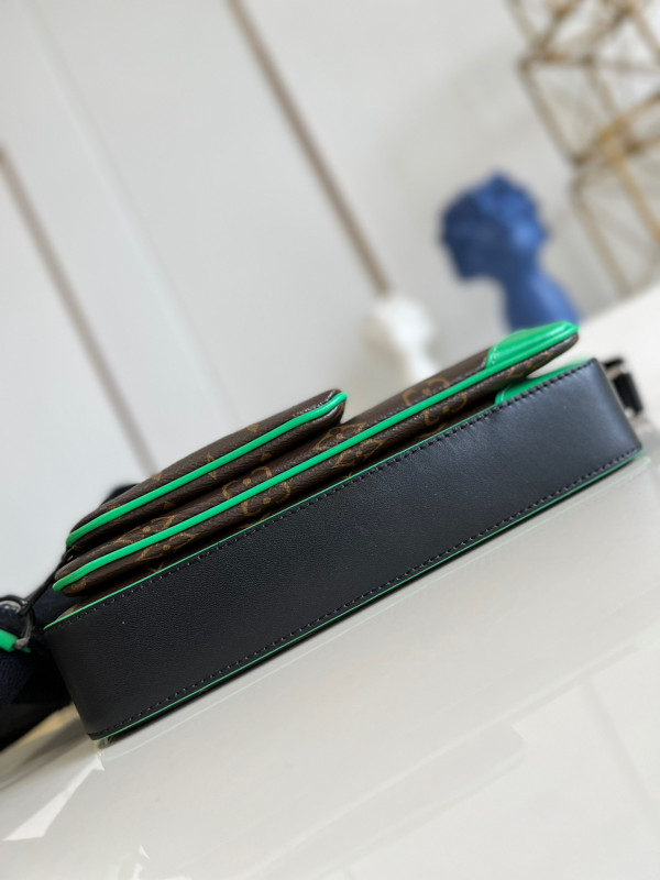 l**is V*t*n trio messenger