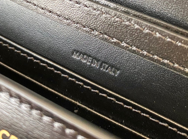 Ce**e wallet on chain cuir triomphe