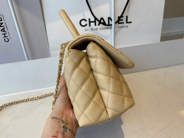 CL FLAP BAG WITH TOP HANDLE