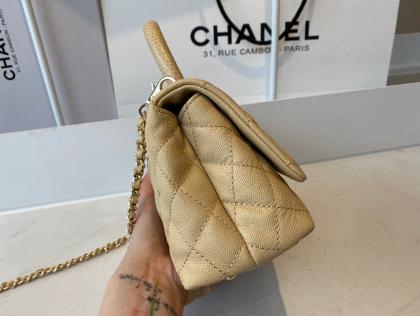 CL MINI FLAP BAG WITH TOP HANDLE