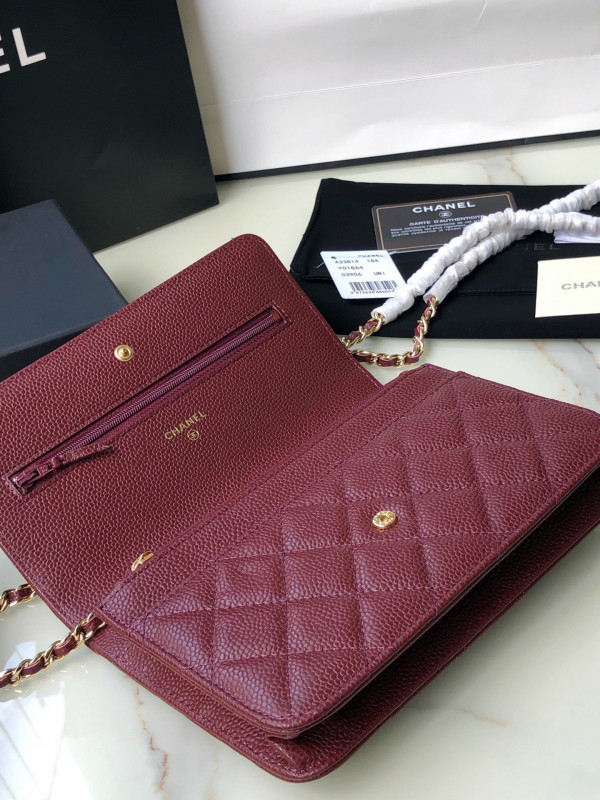 CL CHAIN WALLET CAVIAR