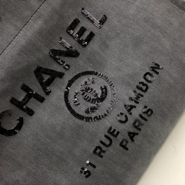 CL TOTE BAG