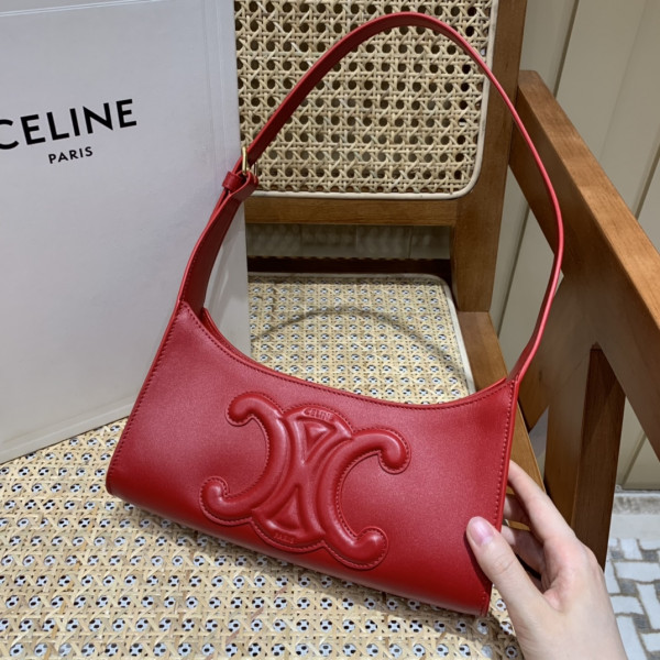 Ce**e shoulder bag cuir triomphe