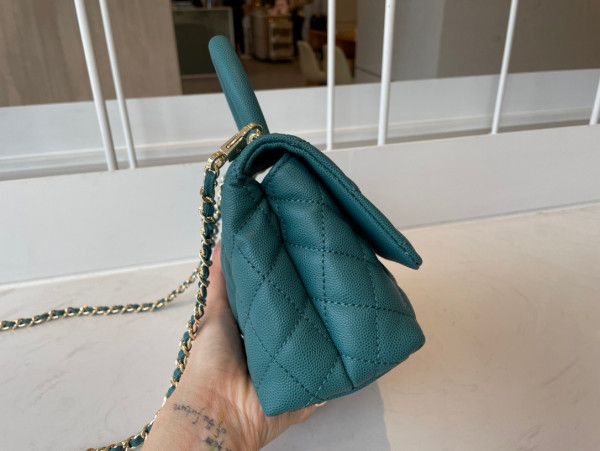 CL MINI FLAP BAG WITH TOP HANDLE